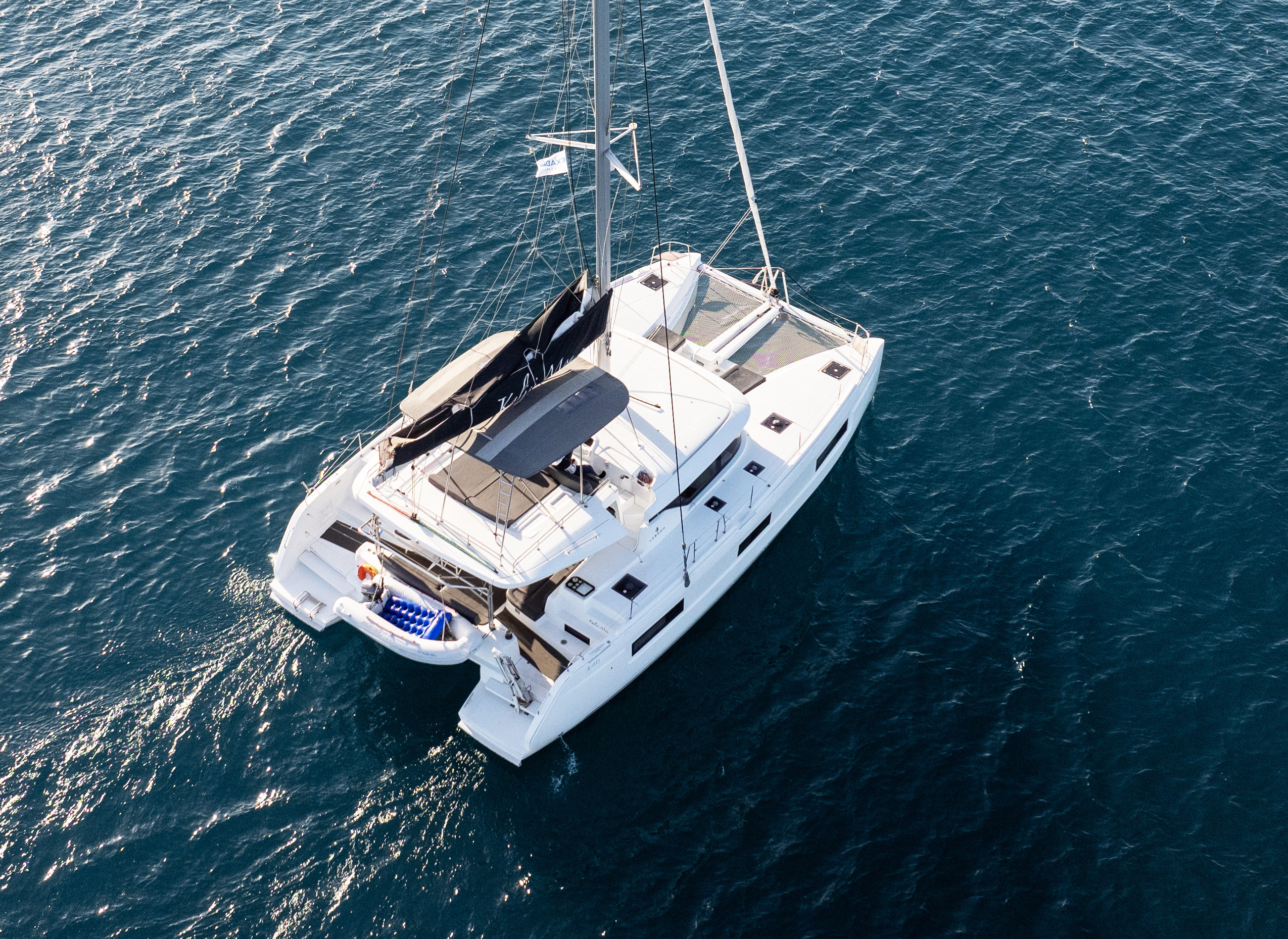 Kalisi Mou aerial from stern